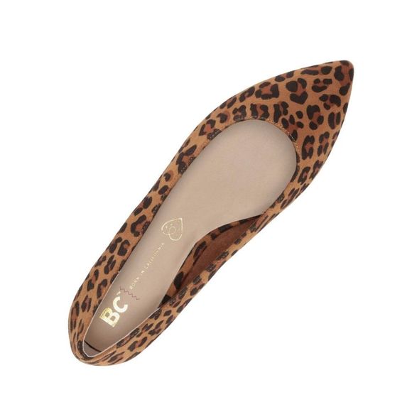 Animal Print Flats with Slight Wedge Heel Size 6 NEW in Box Born in California - Picture 10 of 11